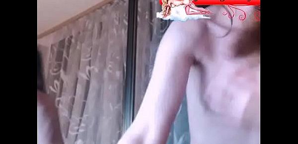  The cutie is spinning naked near the mirror(webcam,chaturbate,bongacams)